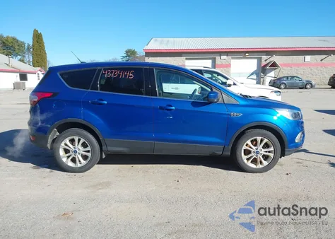 2017 Ford Escape Se z USA, uszkodzony, nr VIN 1FMCU9GD2HUC96301